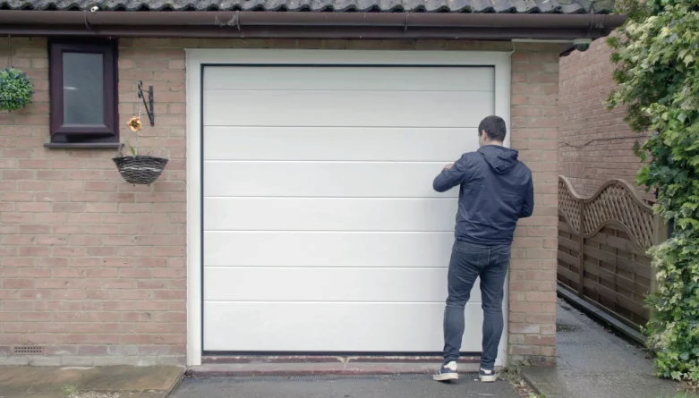 Novoferm iso20 sectional door with NovoPort operator